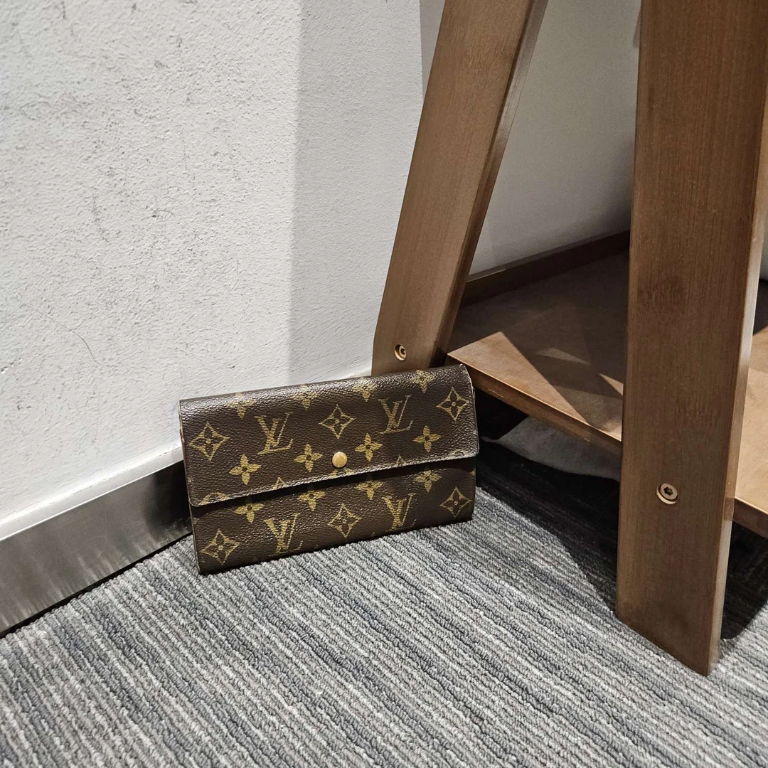 95新 LV lv金豆钱包/6589773
