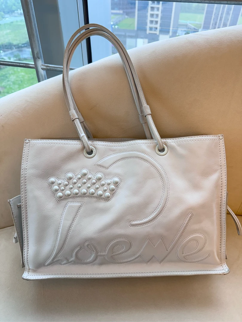 95新 LOEWE/罗意威 罗意威白色托特包/7969571