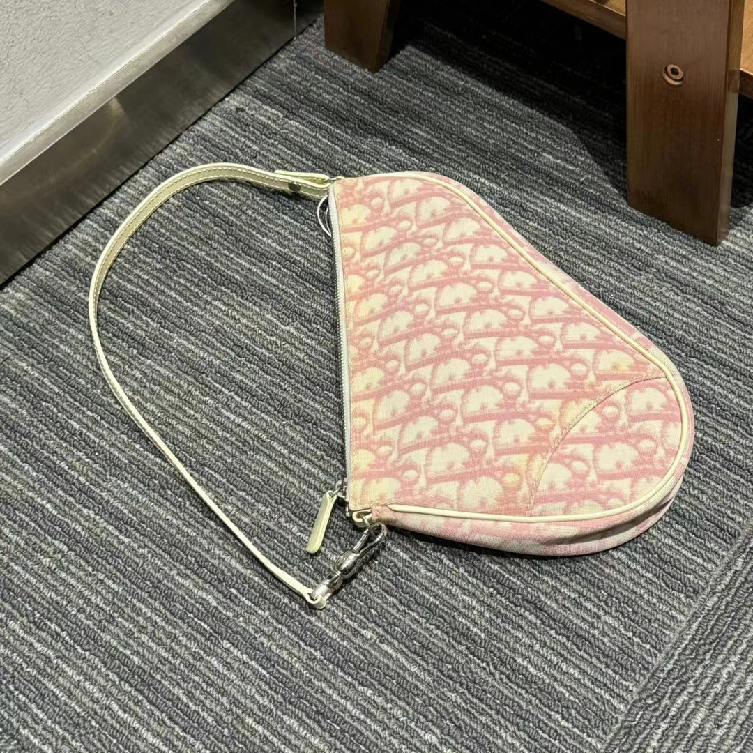 95新 Dior/迪奥 迪奥粉色马鞍单肩包