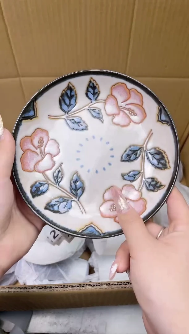 【闪购商品】瓷其他玫瑰 16.5盘子 b3136