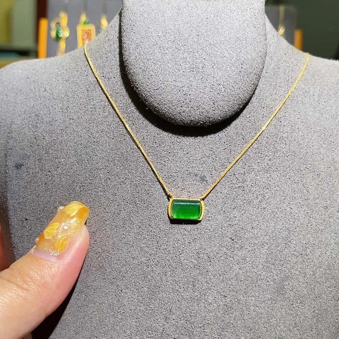 翡翠颈饰18K金镶嵌套链