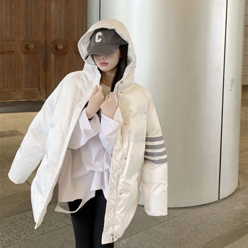 鸭鸭休闲保暖连帽显瘦棉服女冬季新款韩版oversize设计感洋气外套