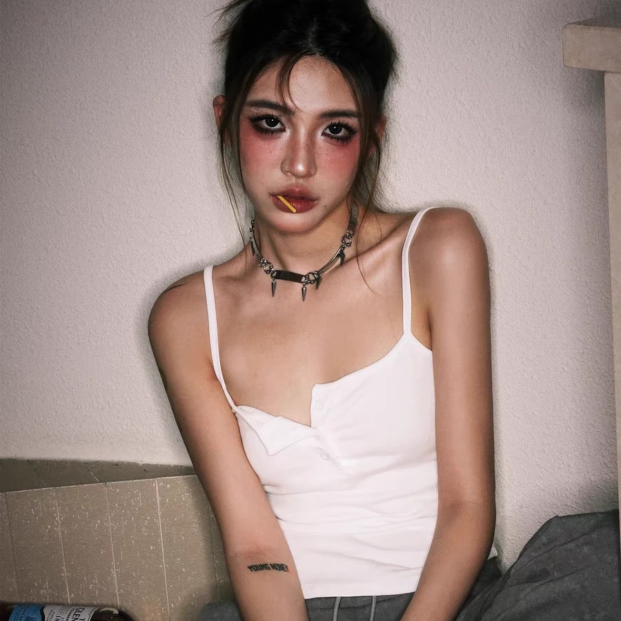 BabeFish onze松弛感舒适简约黑白慵懒显瘦百搭u型收腰小吊带背心