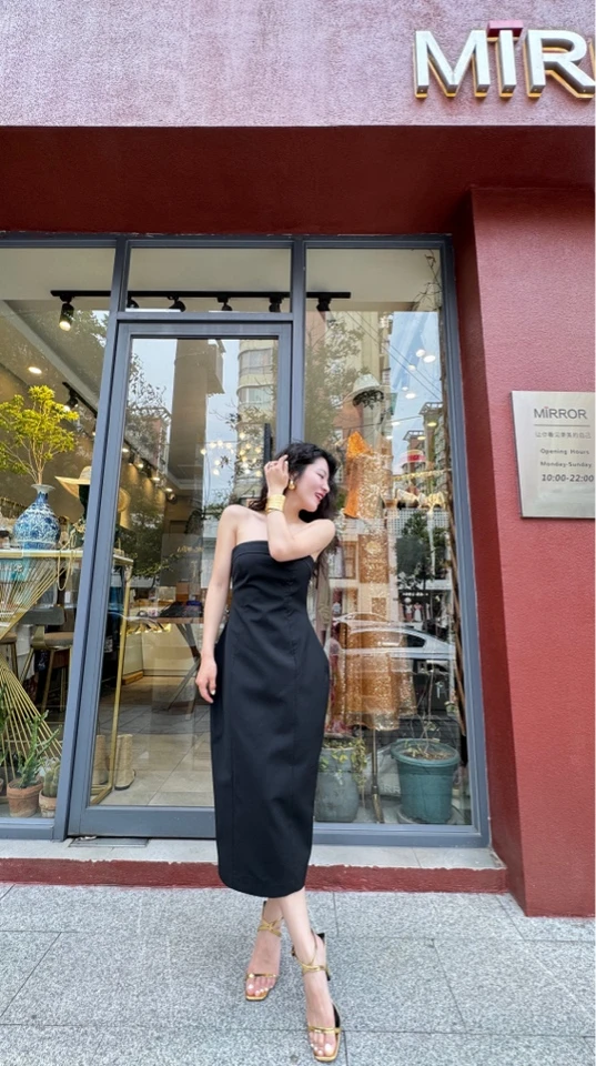 MIRROR （涛姐专属）立体剪裁花瓶抹胸连衣裙