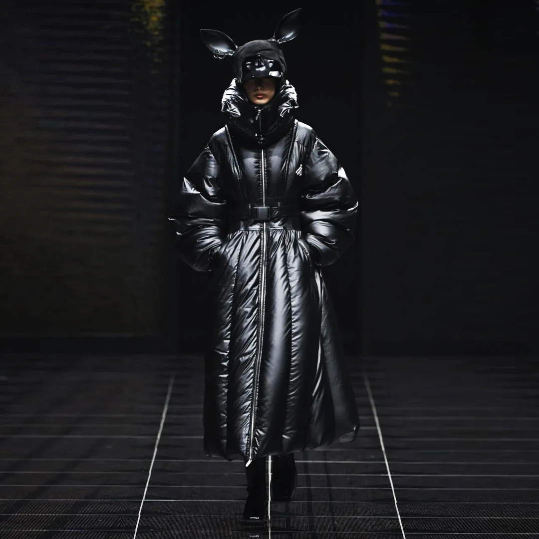 FACEONLAB/今日青年冬季收腰限量秀场定制款堕落天使长外套