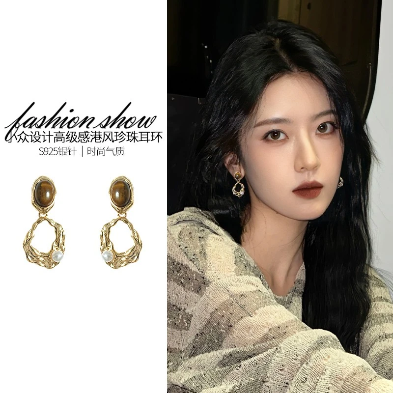 合金耳饰 极简耳环金色质感耳环雅丹耳环百搭豹纹耳饰小耳圈耳夹