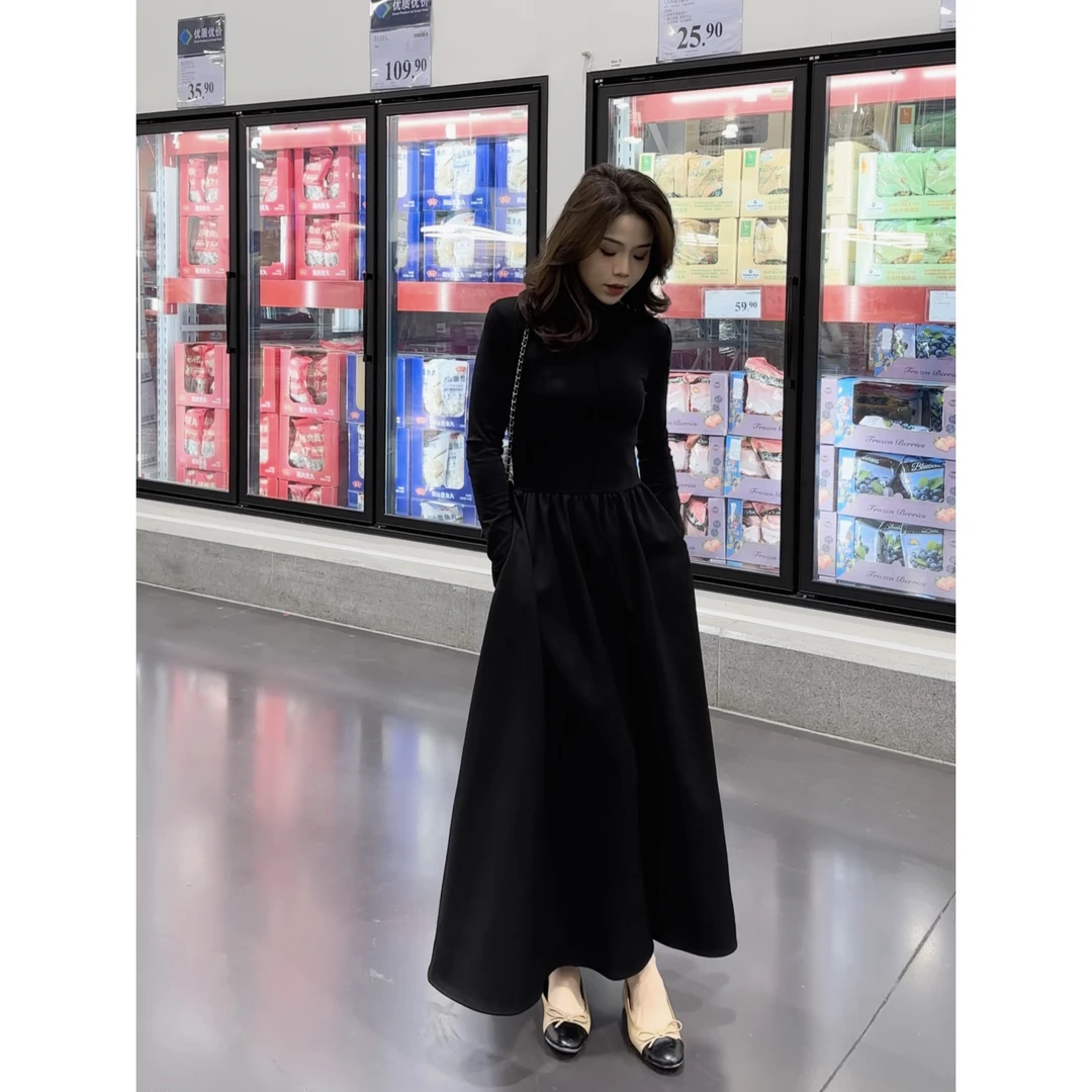 CJJ【黑天鹅】2023冬季法式赫本风显瘦打底小黑裙半高领百搭秋冬