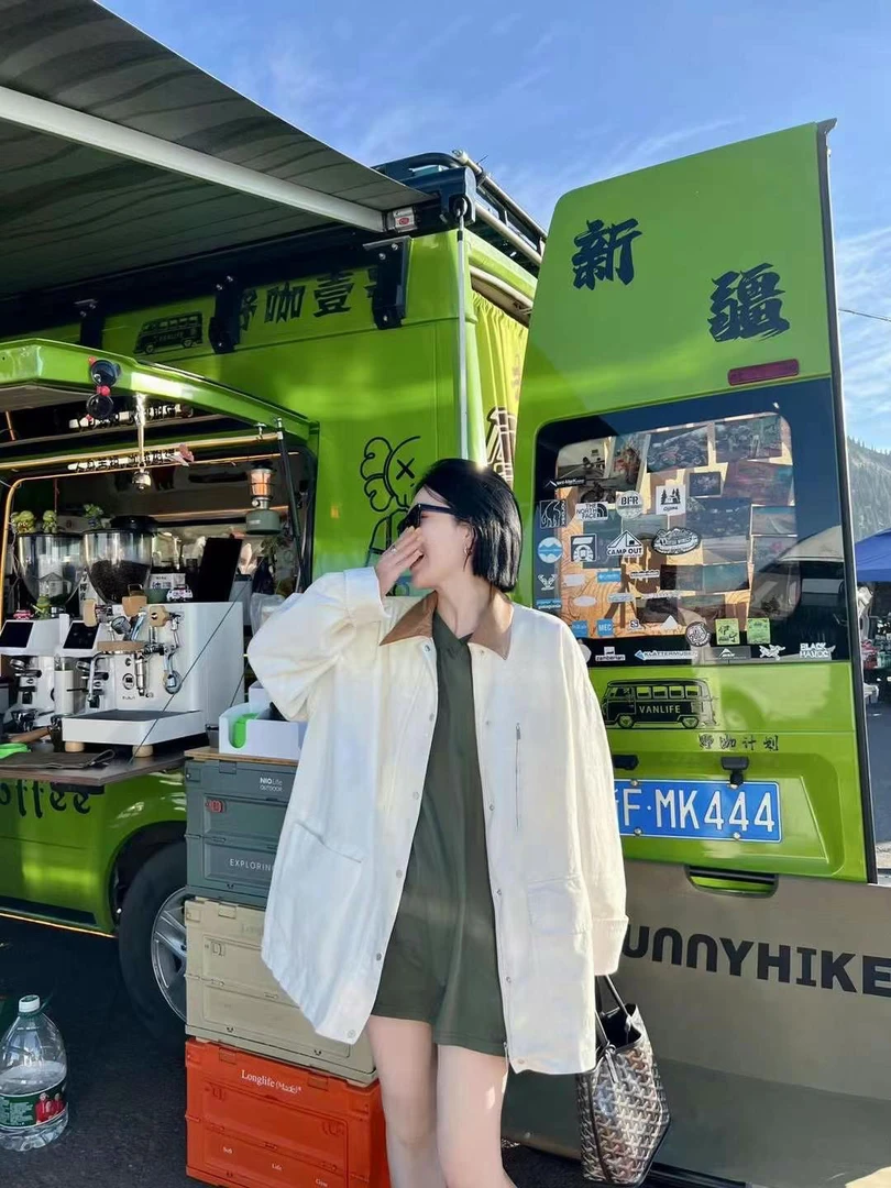 LIS&Az-皮领子外套 QPSJ24414 秋款