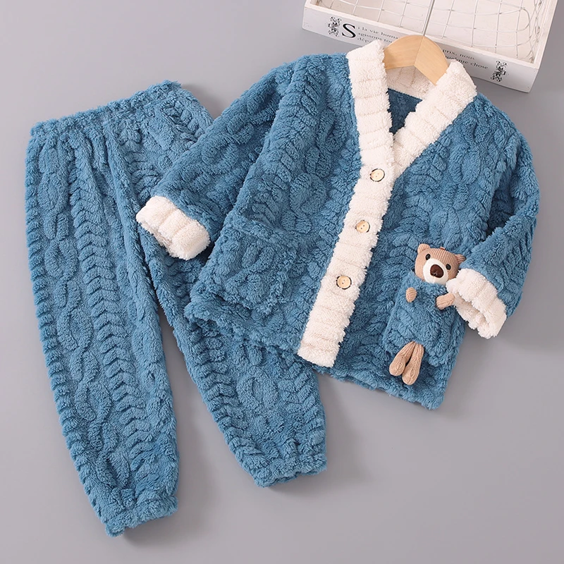 秋冬季儿童法兰绒睡衣男童男孩加厚珊瑚绒女童宝宝家居服套装