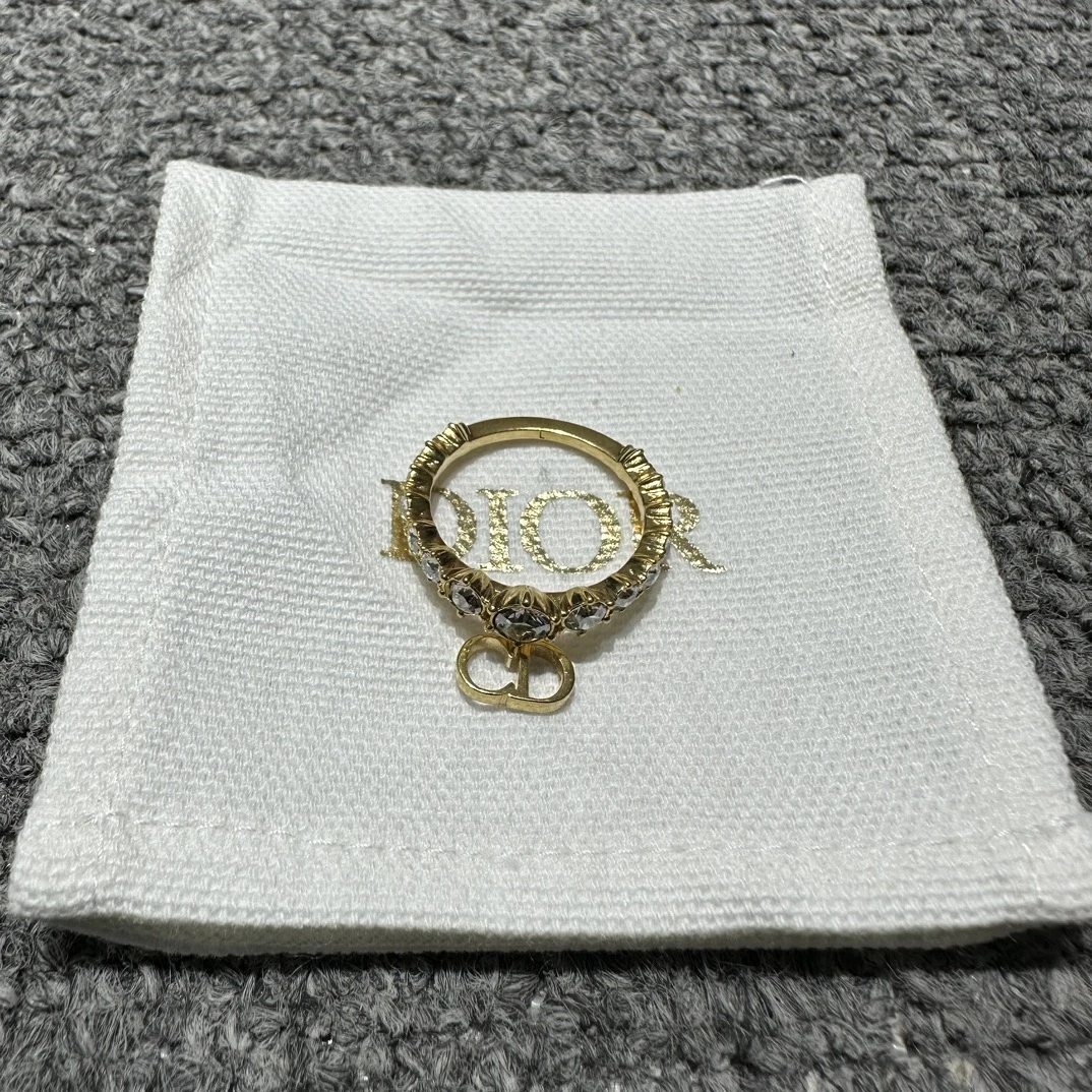 全新未使用 DIOR/迪奥 女士亮金色cd戒指