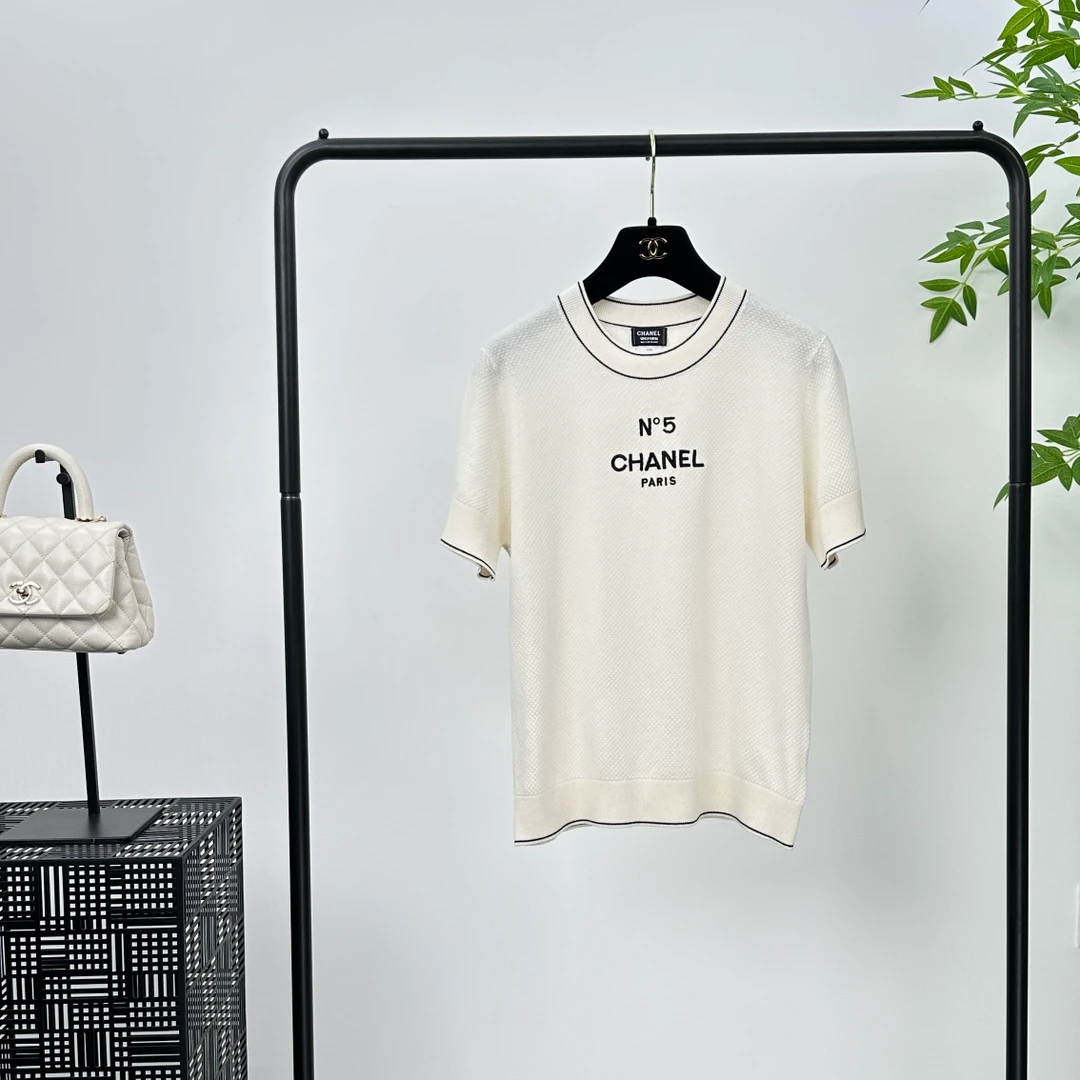 全新未使用 Chanel/香奈儿 Chanel 员工服白色5号针织短袖129572