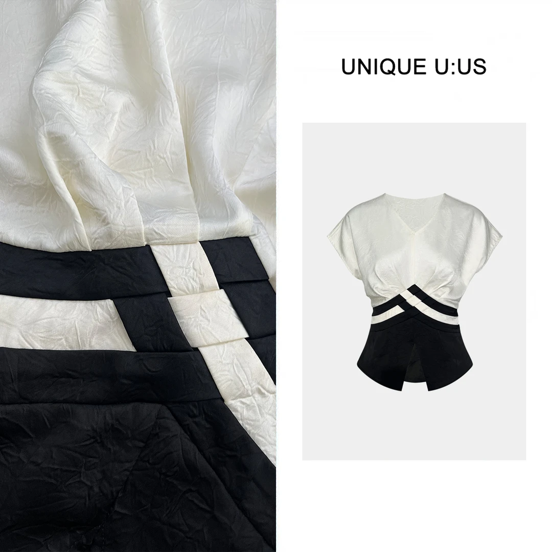 惠子studio【钢琴曲】法式暗纹缎面V领拼色显瘦气质上衣衫-243938