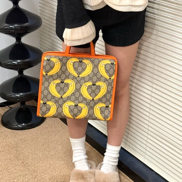 95新 GUCCI/古驰 老花小香蕉儿童包