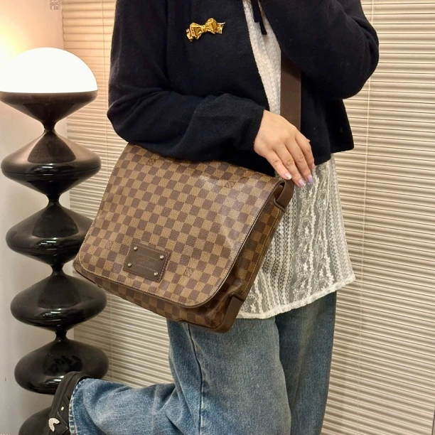 95新 LouisVuitton/路易威登 棋盘格翻盖邮差包