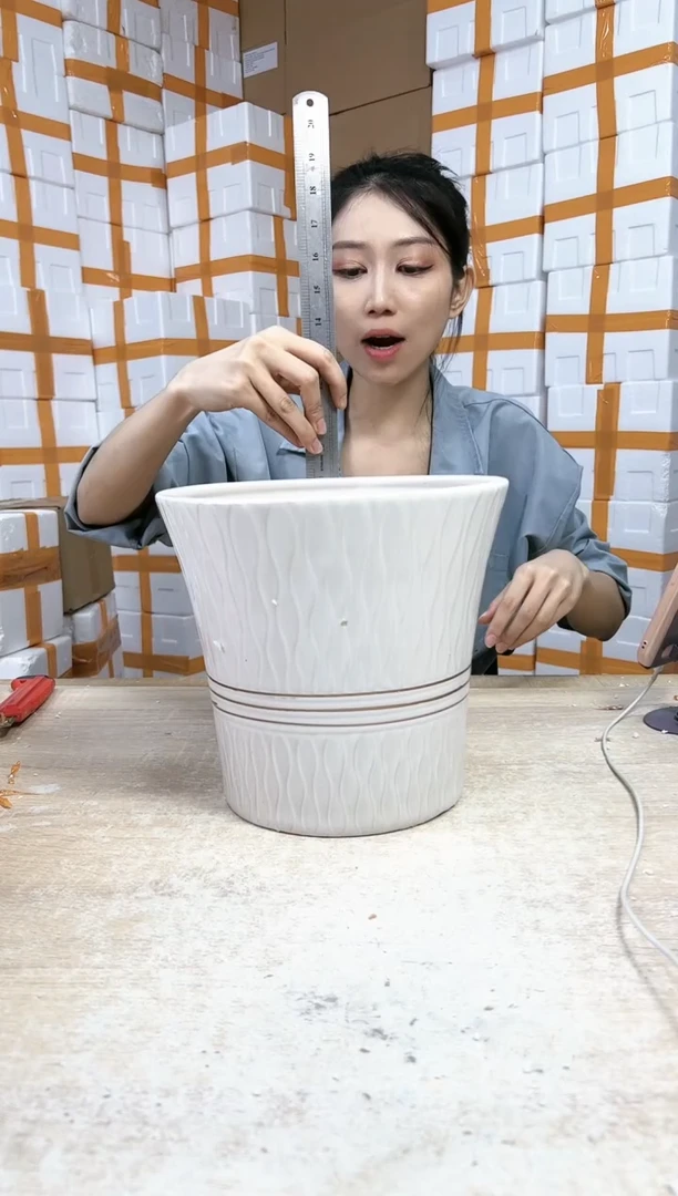 【闪购商品】陶瓷20CM（含）-50CM（不含）收腰白画金大号25x23