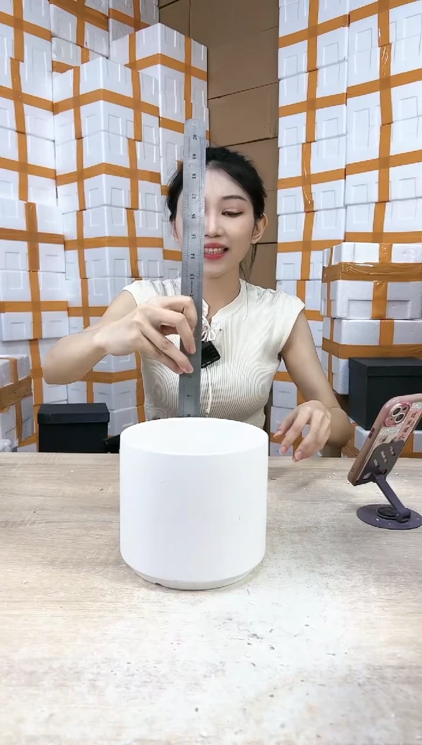 【闪购商品】陶瓷20CM以下轻质哑白大号17x15
