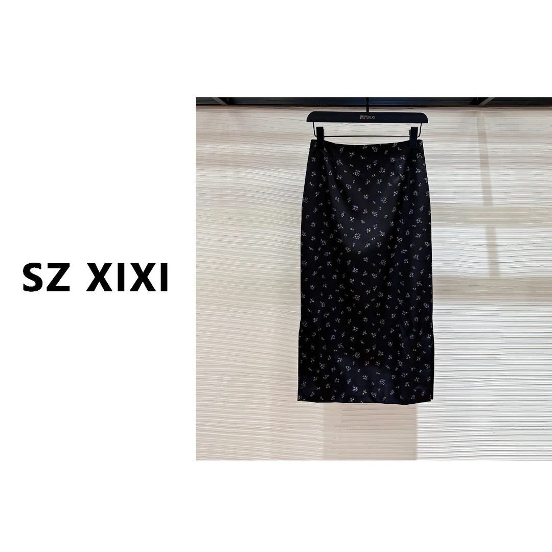 JIAYE CHAN 黑色小碎花半身裙