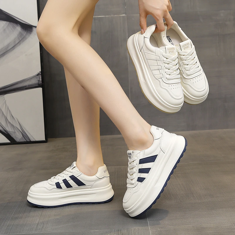 小白鞋女款2024新款秋季透气鞋子厚底学生板鞋女休闲鞋百搭运动鞋