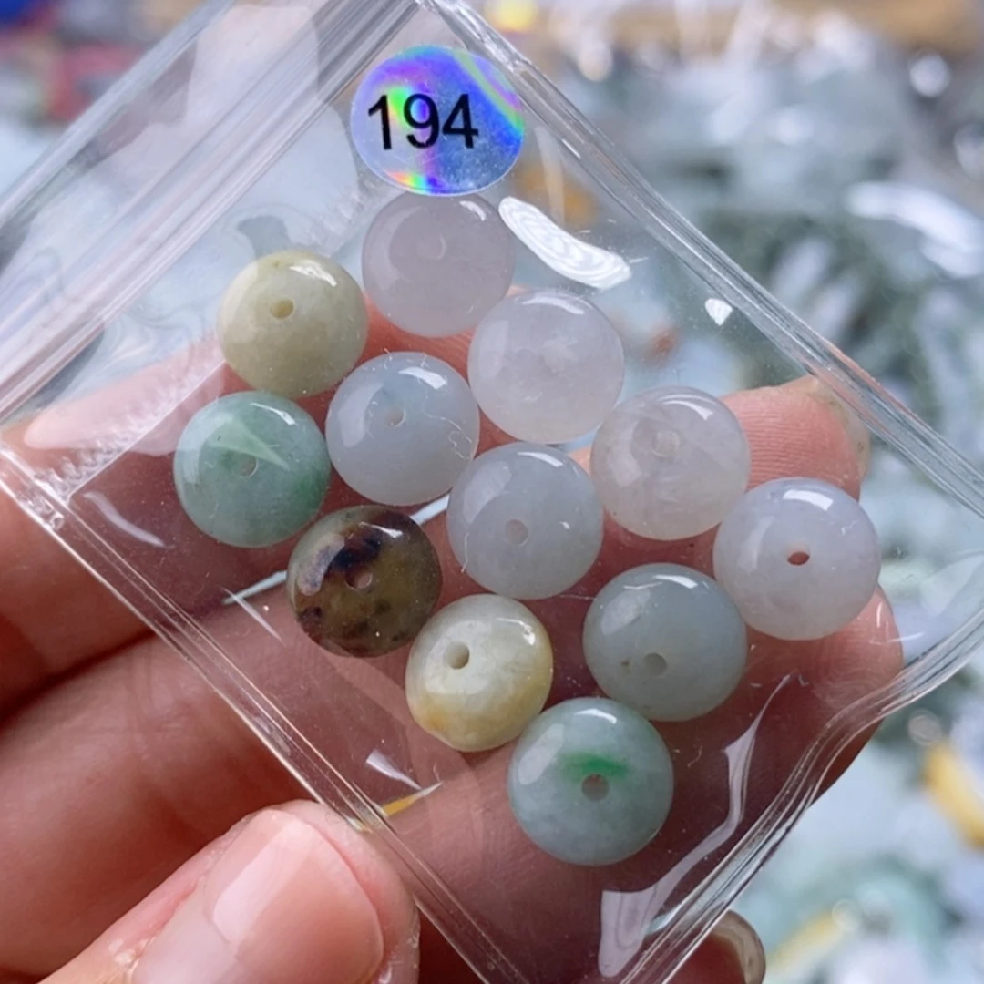 【闪购商品】翡翠颈饰未镶嵌