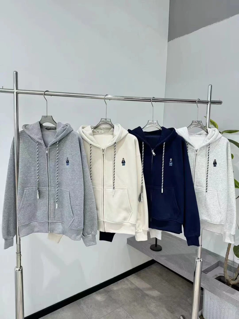 小雅姐姐  简约彩绳小熊休闲百搭加绒拉链帽衫IC11