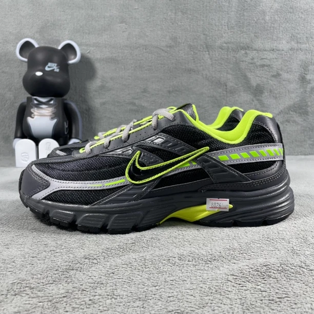 二手41码 Nike Initiator 跑鞋 黑黄 无盒 公价309
