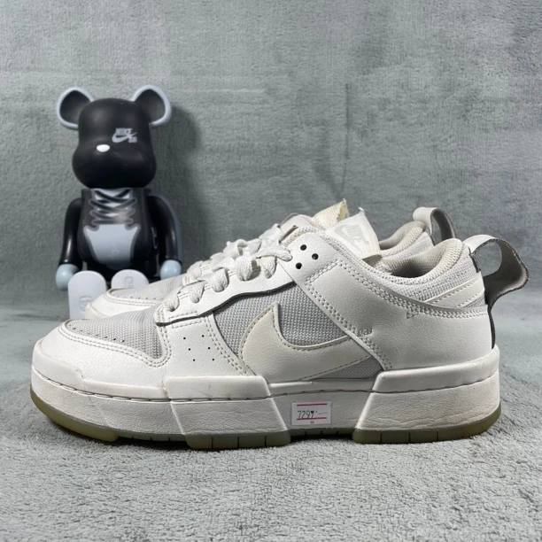 二手40码 Nike Dunk 板鞋 白 磕碰氧化 无盒 公价869