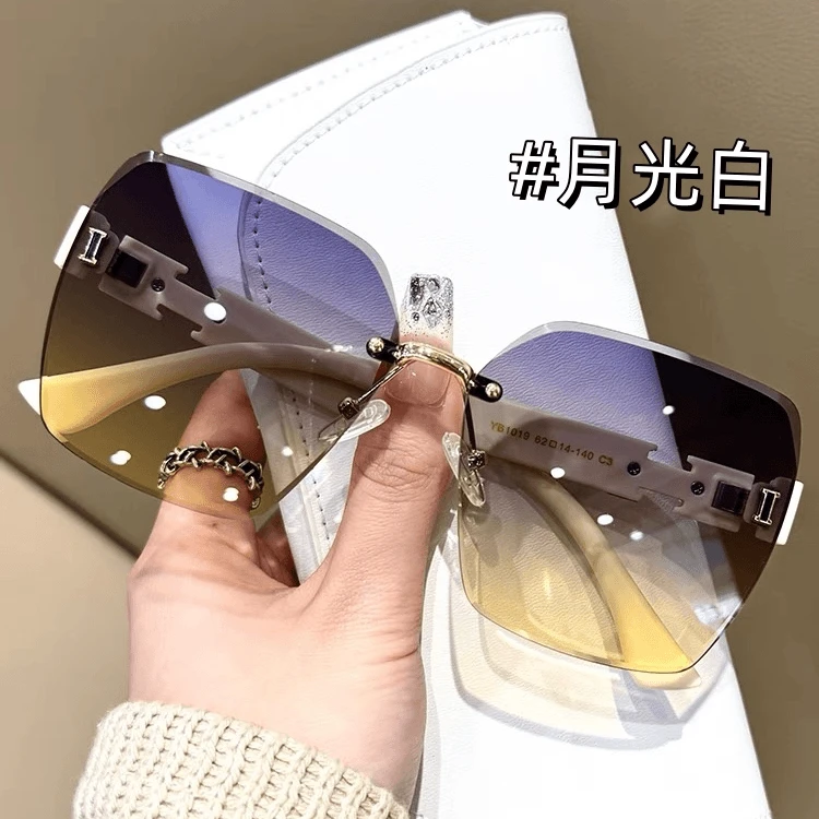 高颜值网红高档女士太阳镜遮阳防紫外线大框百搭墨镜女款时尚潮流