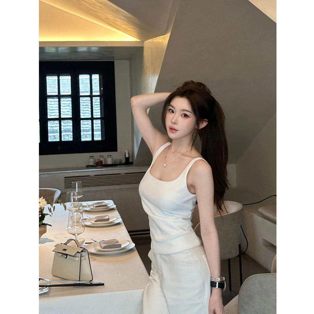 白色U领显瘦打底吊带双面乱麻弹力立体褶皱收腰时尚上衣背心