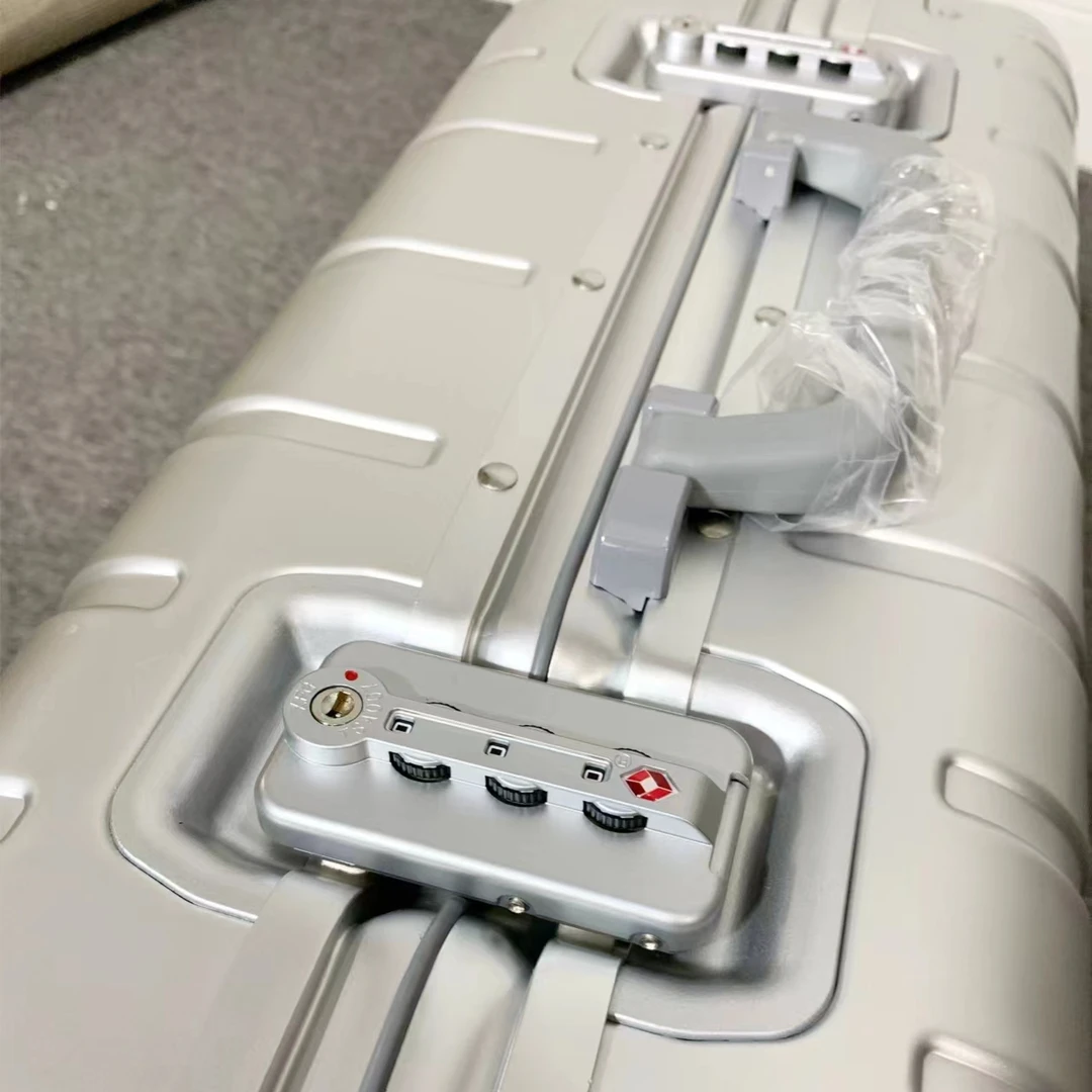 高档铝合金镁铝时尚商务登机箱行李箱