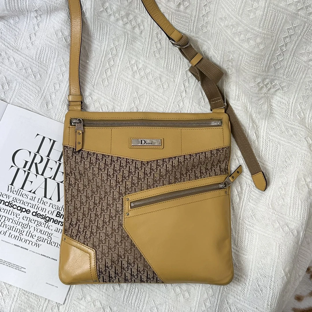 95新 DIOR/迪奥 punk斜挎