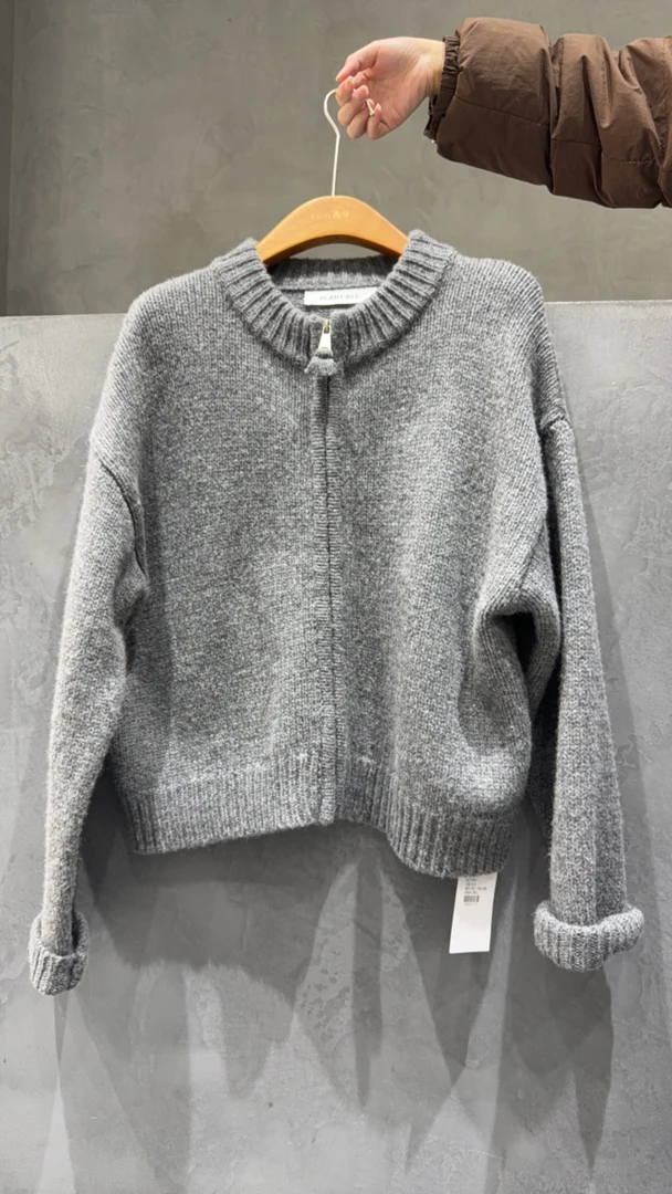 百分百羊毛拉链开衫