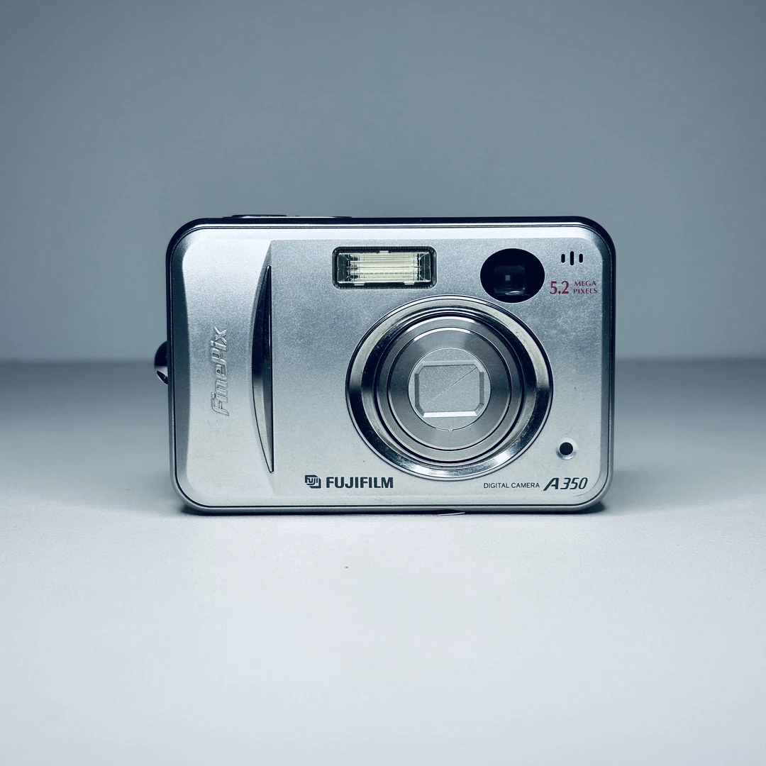 95新 Fujifilm/富士 a350 成色新单机器 自备xd卡