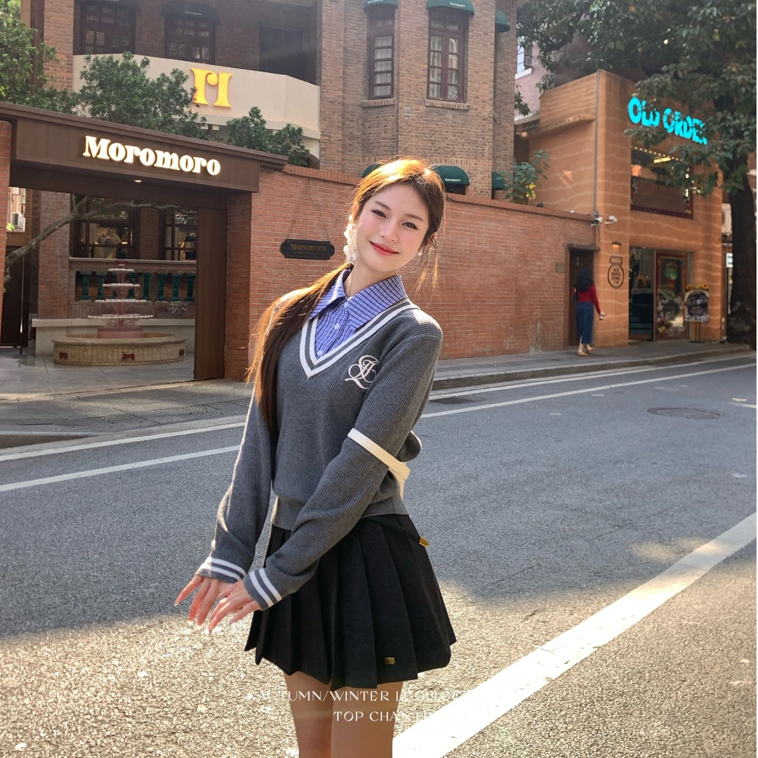 26267  学院风假两件毛衣