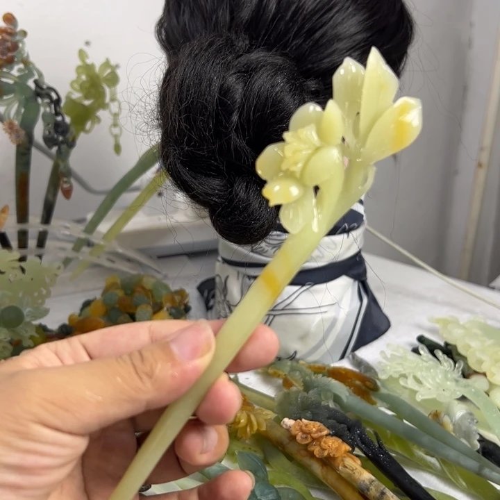 蛇纹石玉发饰未镶嵌胖****嘛