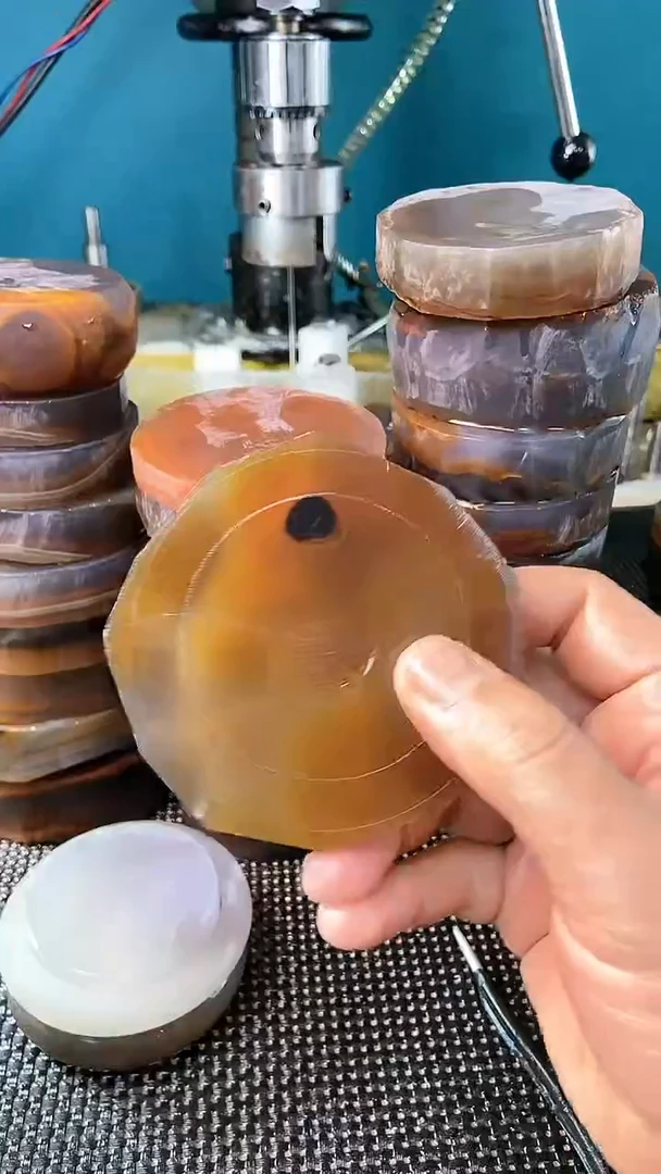 【闪购商品】定制玛瑙手镯未镶嵌62