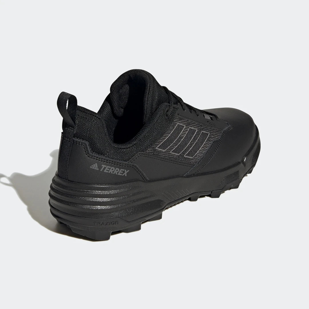 Adidas/阿迪达斯正品冬季新款男鞋户外运动登山徒步鞋GZ3339休闲