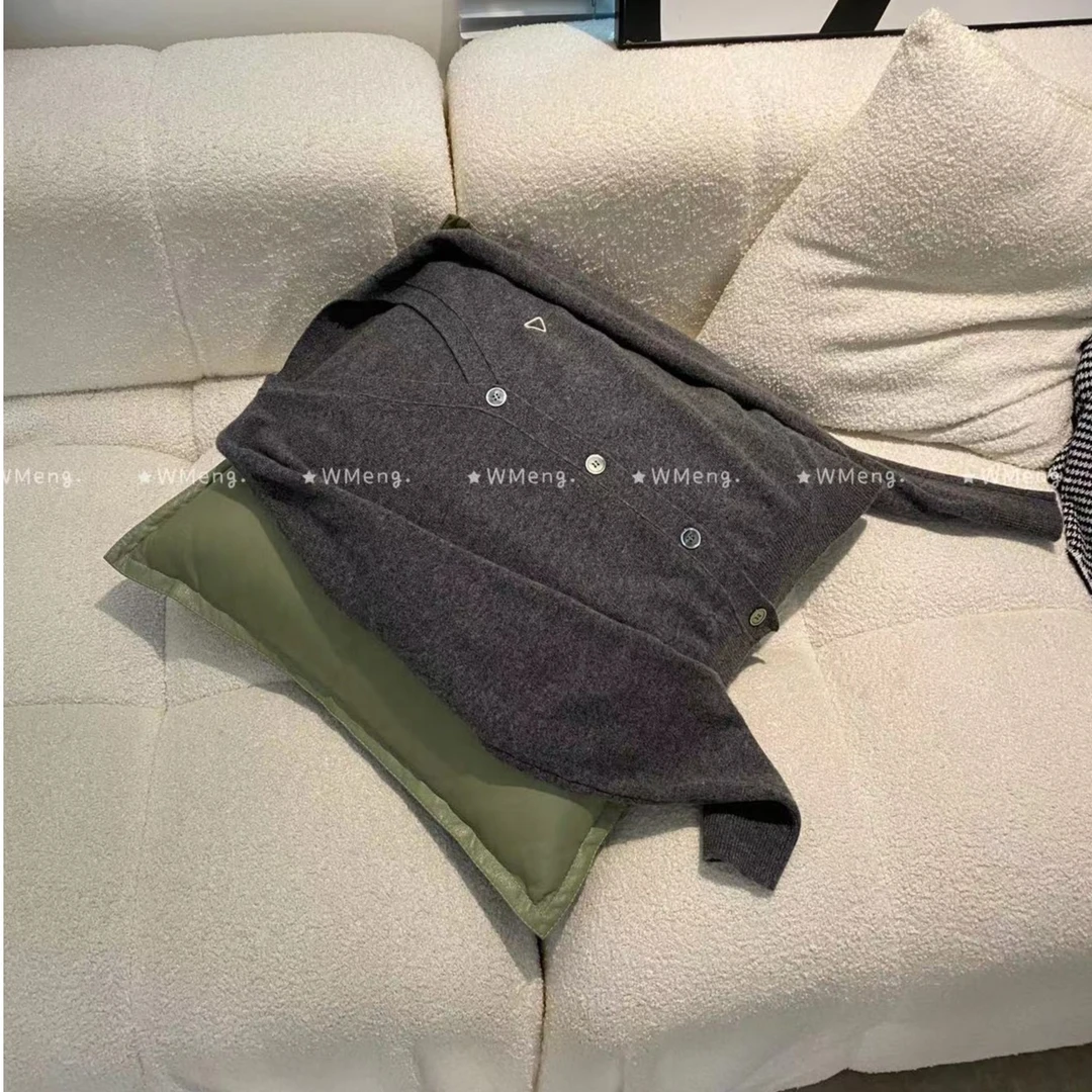 JunSep.【高货三角标毛衣】23百搭小众显瘦毛衣开衫