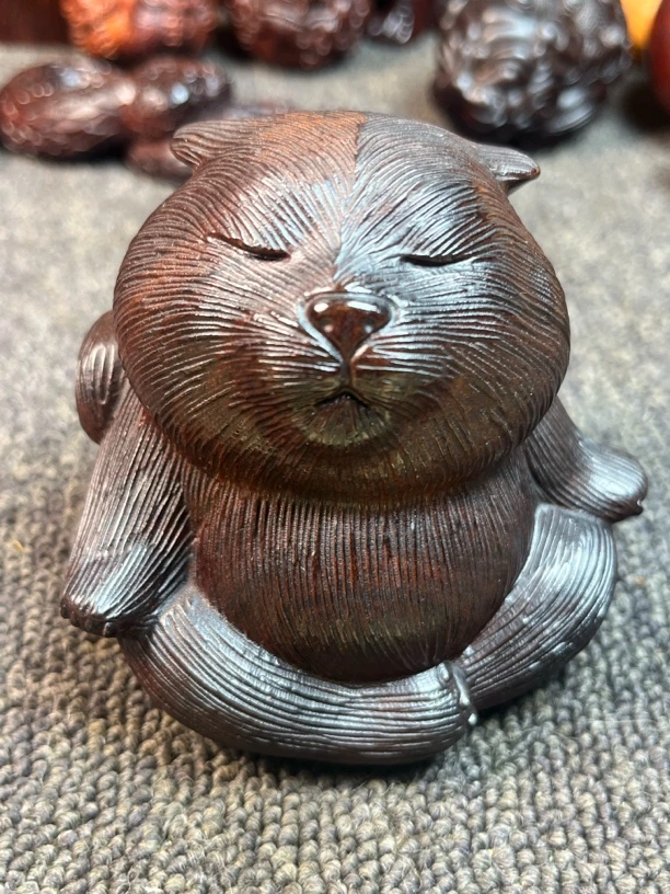 小叶紫檀打坐猫精品摆件手把茶宠