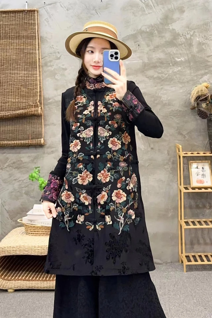 雪儿 复古民族风新中式绣花盘扣缎面中长款马夹283