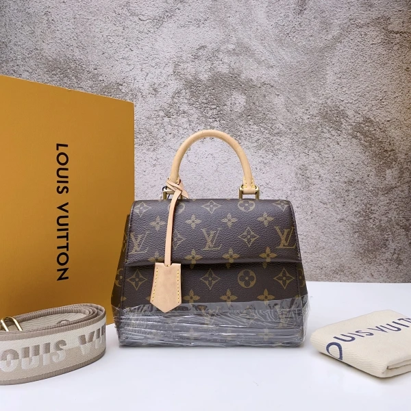 妃鱼/95新/路易威登/Louis Vuitton/单肩包/市场价17300