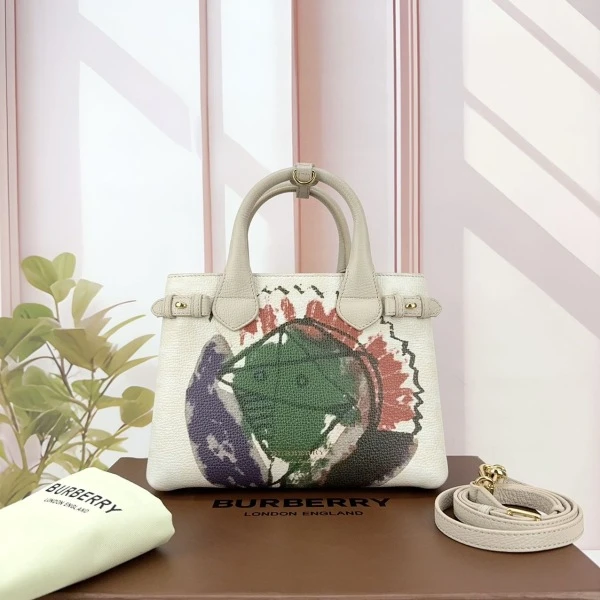 妃鱼/95新/博柏利/Burberry/手提包/市场价29000