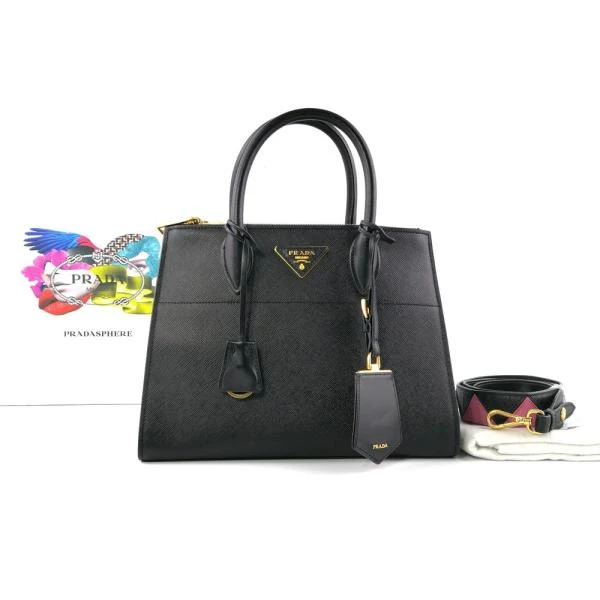 妃鱼/95新/普拉达/Prada/单肩包/市场价25000