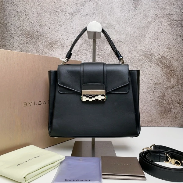 妃鱼/95新/宝格丽/BVLGARI/单肩包/市场价18000