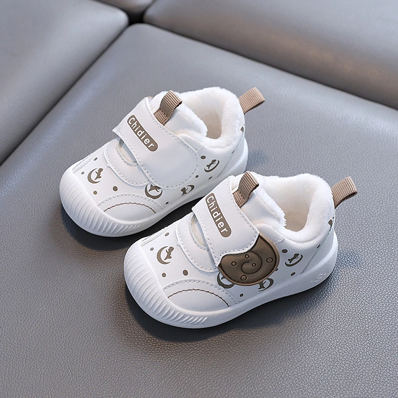 冬款加绒学步鞋软底机能鞋皮面保暖小童鞋防滑婴儿鞋女童二棉鞋子