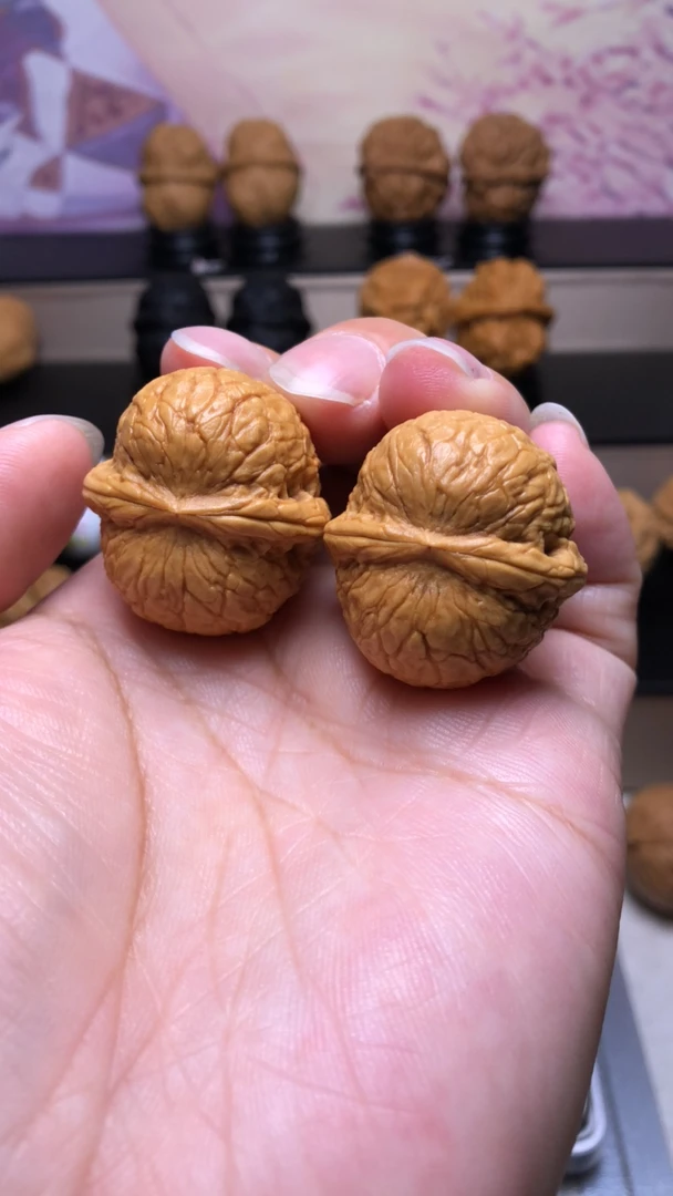 粗筋铁锤云南铁皮核桃文玩