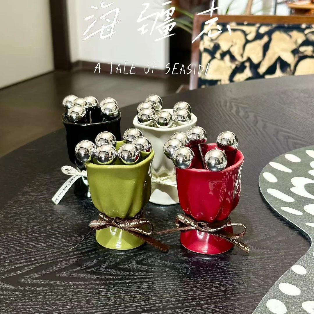轻奢陶瓷牙签套装餐客厅厨房台面甜品水果叉签子轻奢创意收纳罐