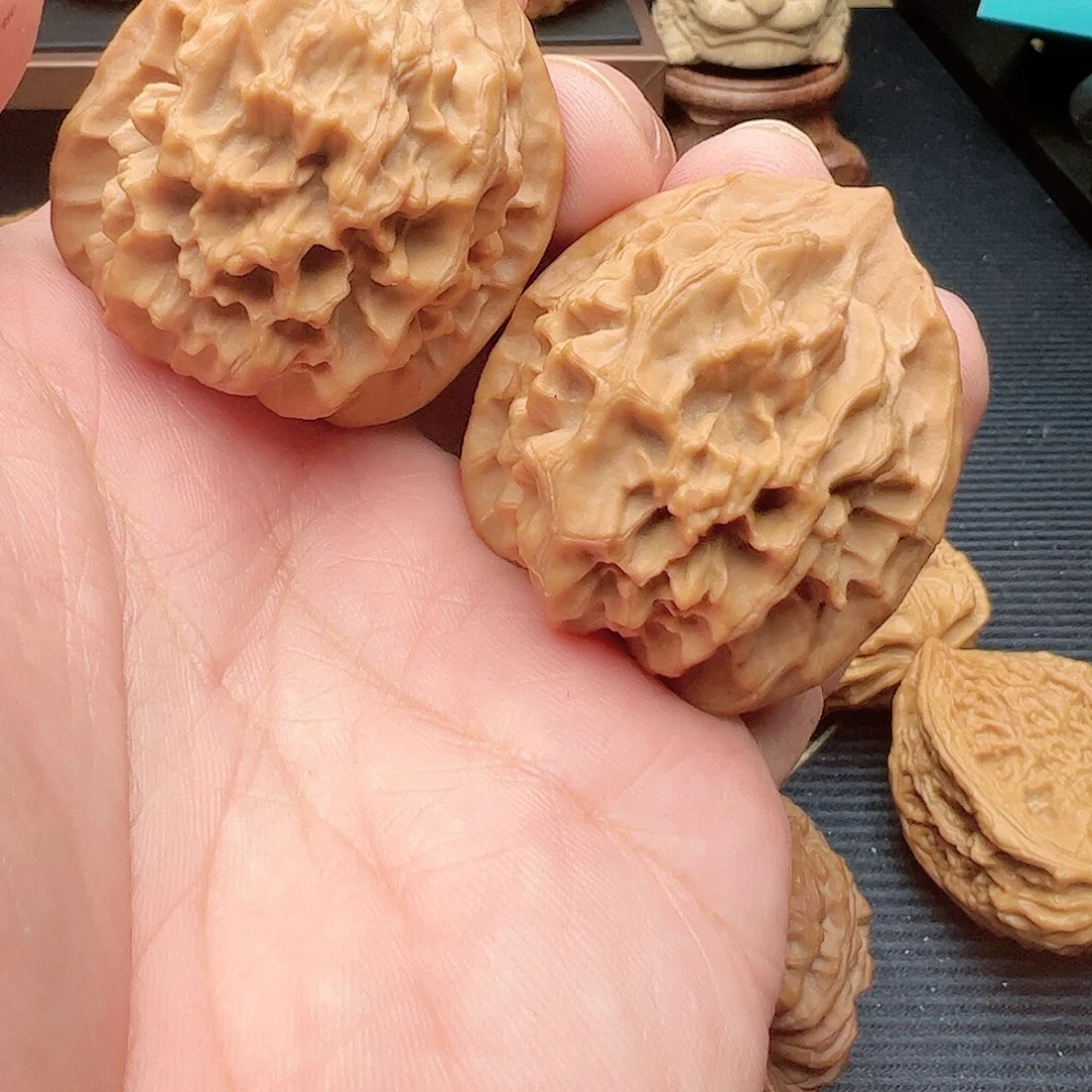 文玩核桃吊坠领*领悟