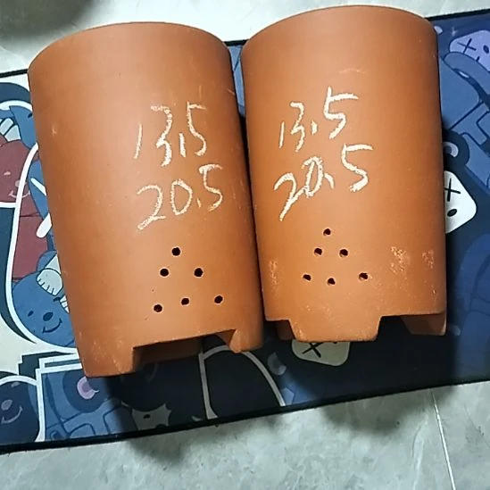 紫砂20CM（含）-50CM（不含）红泥大笔筒两个微瑕