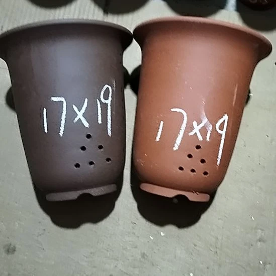 紫砂20CM（含）-50CM（不含）红泥紫泥小金钟两个微瑕