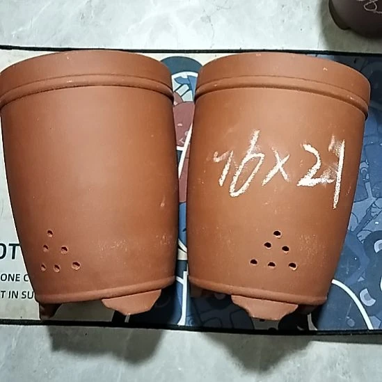 紫砂20CM（含）-50CM（不含）红泥三线两个微瑕